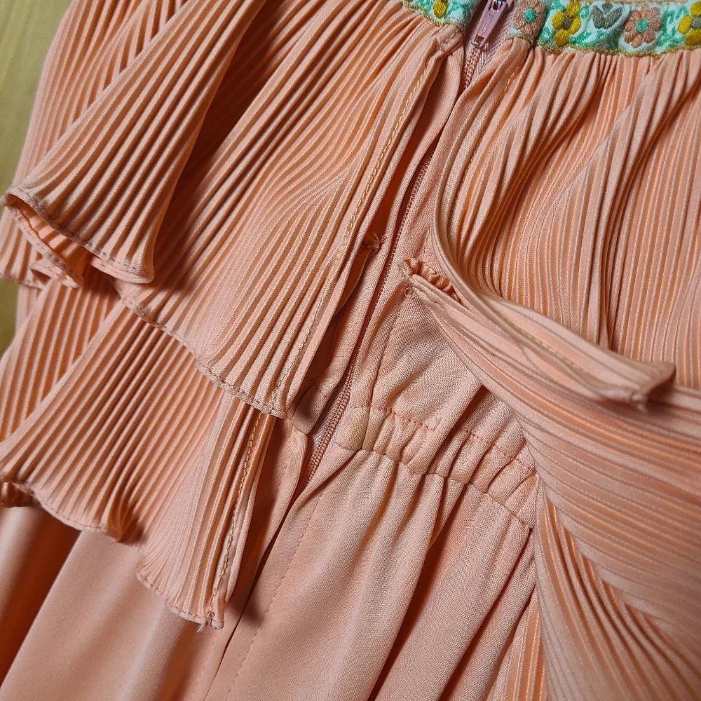 Vintage 70s Peach Pleated Midi Dress Floral Embroidered Trim Boho Prairie - Picture 13 of 16